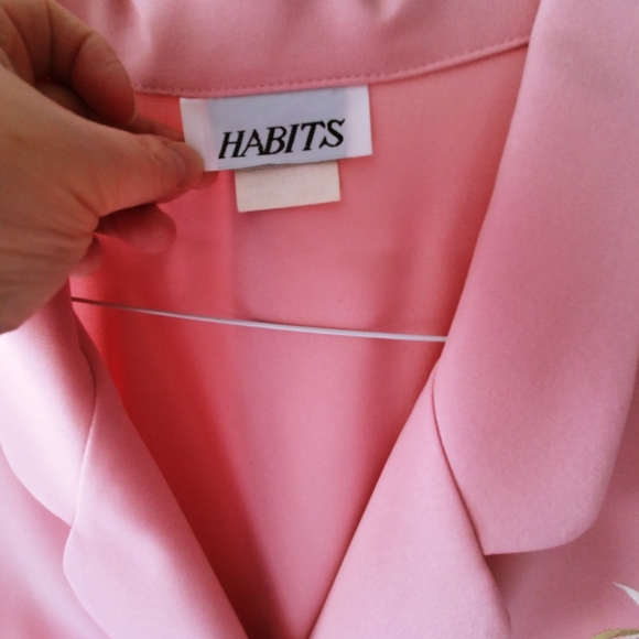 Women's pastel pink jacket & matching skirt - Picture 3 of 12